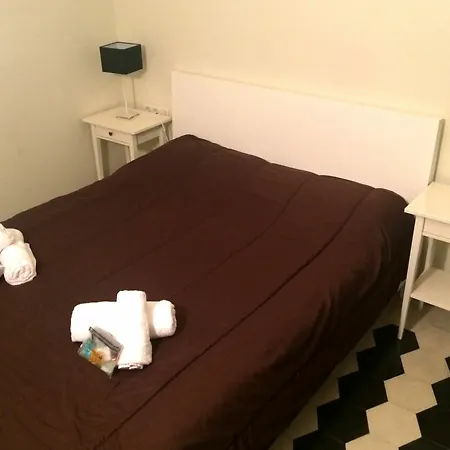 Moderno Sobre El Rio Hotel 3*